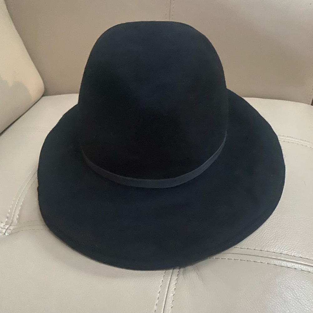 Eric Javits Black Women's Hat - Picture 2 of 4
